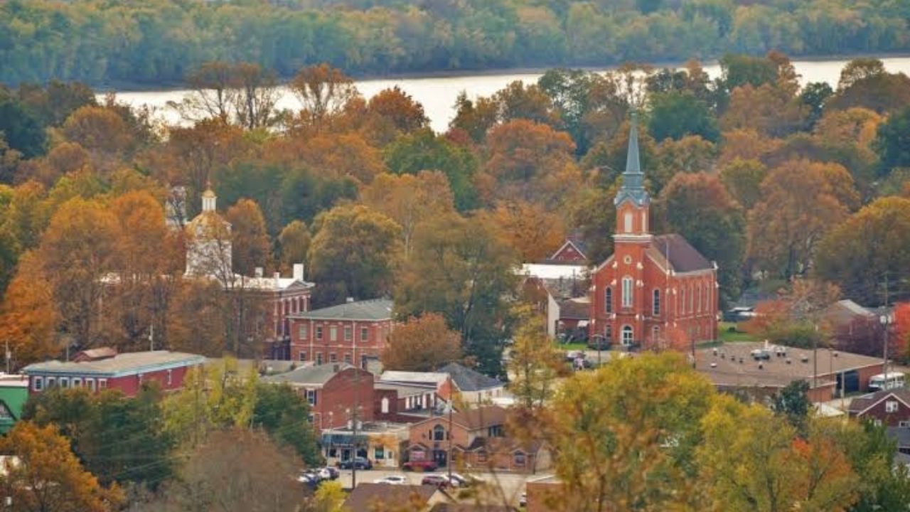 8 Peaceful Small Towns in Indiana Known for History, Nature and Scenic Views